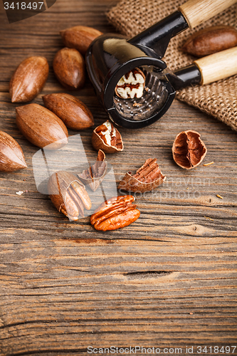 Image of Cracked pecan nuts