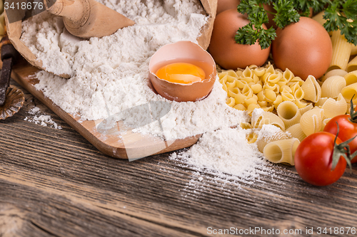 Image of Pasta ingredients