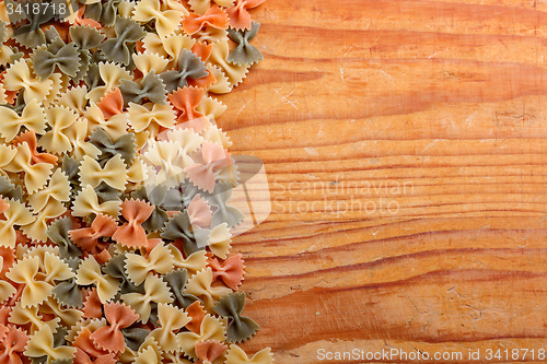 Image of Uncooked farfalle pasta