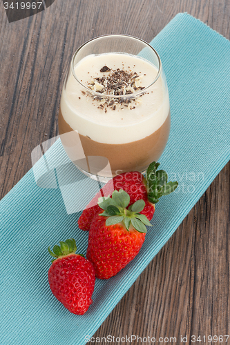 Image of Chocolate mousse and strawberries