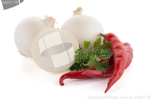 Image of Onion, chilli peppers and parsley