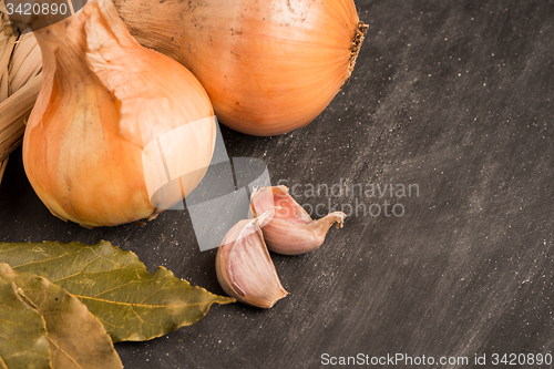 Image of Onions and garlic 