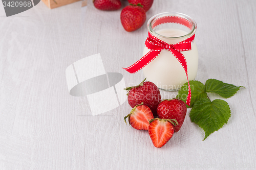Image of Homemade yogurt and strawberries