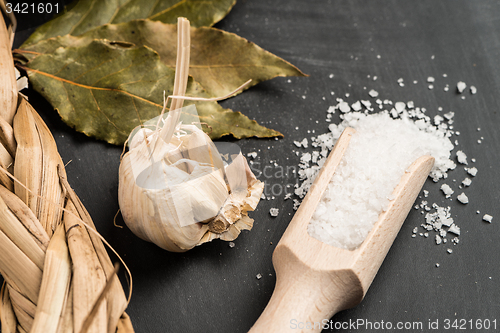 Image of Onions and garlic 