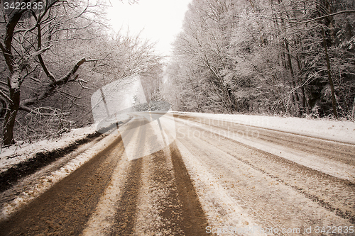 Image of the winter road 