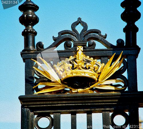 Image of in london england the old metal gate  royal palace