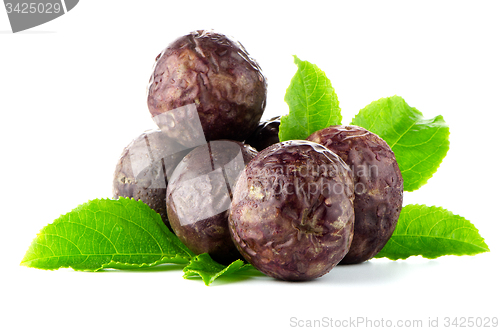 Image of Fresh passion fruit