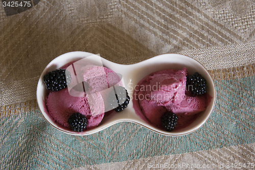 Image of berry sorbet with dewberries in a bowl