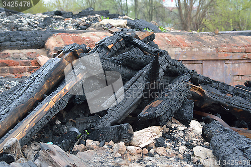 Image of  ashes on the house place