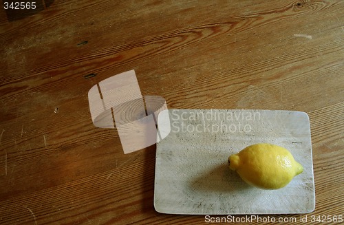 Image of yellow lemon