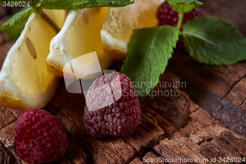 Image of Raspberry, Mint and lemon
