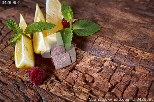 Image of Raspberry, Mint and lemon