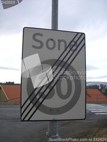Image of End of 30 km/h speed limit sign