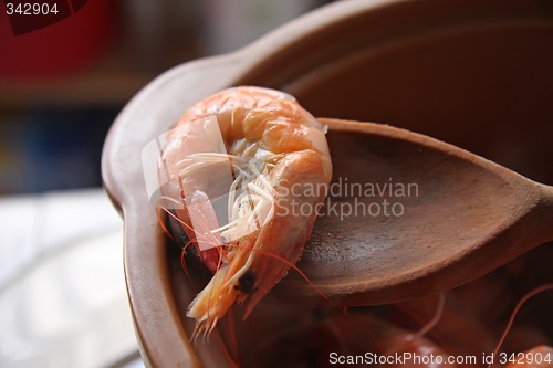 Image of Whole cooked prawns