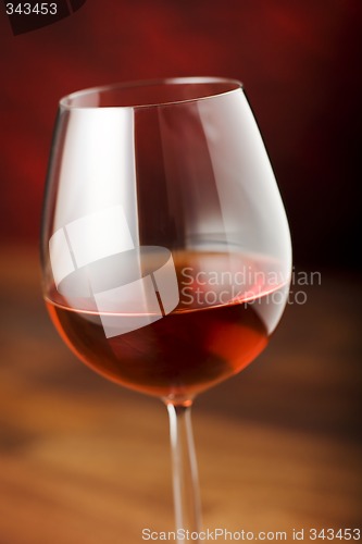 Image of red wine glass