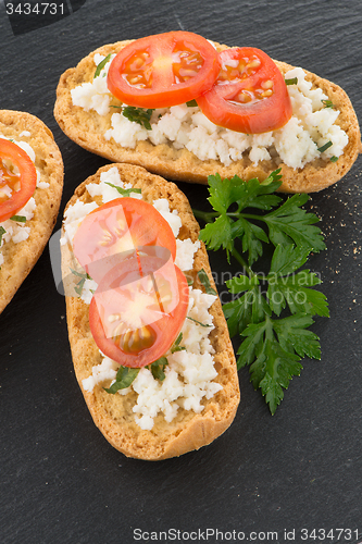 Image of Bread with cottage