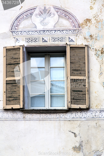 Image of terrace europe  italy  lombardy      the milano old     grate