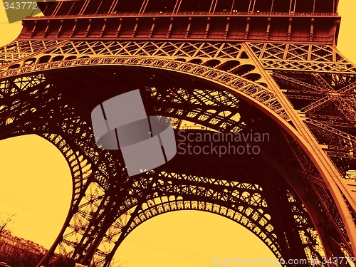 Image of Eiffel Tower in Paris