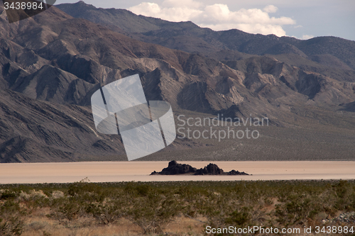 Image of Moving Rocks, Death Valley NP, California, USA