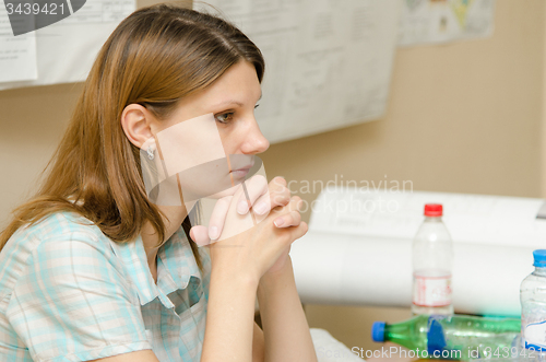 Image of Student concentrating preparing to take the exam