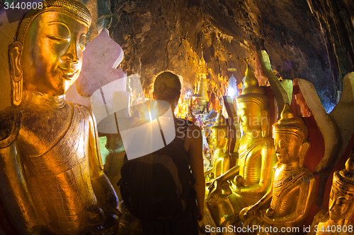 Image of Golden Buddha statues in Pindaya Cave, Burma
