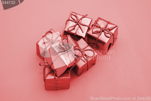 Image of red presents