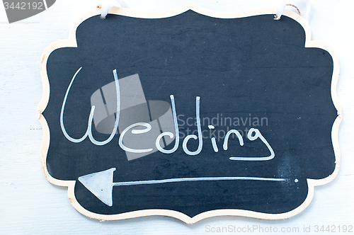 Image of Sign indicating the marriage during a ceremony