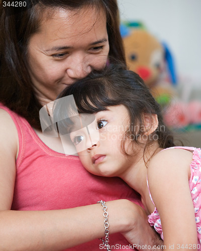 Image of Mom and daughter