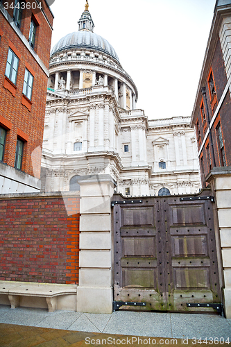 Image of st paul cathedral in london    and religion