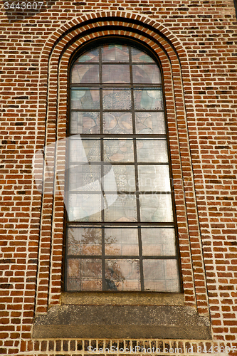 Image of rose window  italy  lombardy     the turbigo old   church     ti