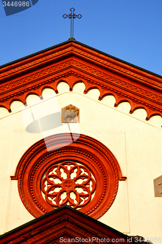 Image of rose window  italy  lombardy        the barza   old   church  br