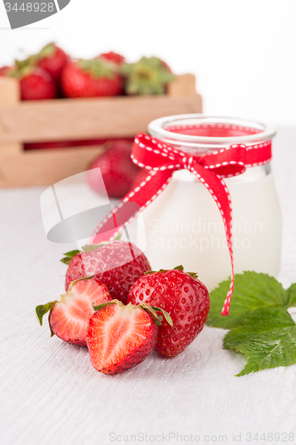Image of Homemade yogurt and strawberries