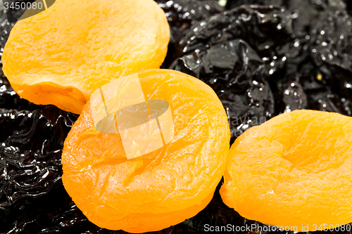 Image of Yellow dried apricot