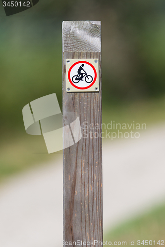 Image of Forbidden to cycle