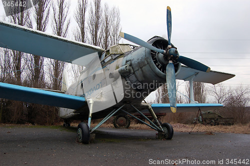 Image of old airplane AN-2