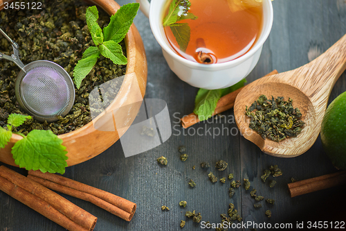 Image of berries  tea