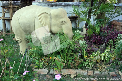 Image of Stone elephant