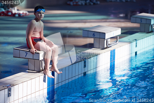 Image of child group  at swimming pool school class