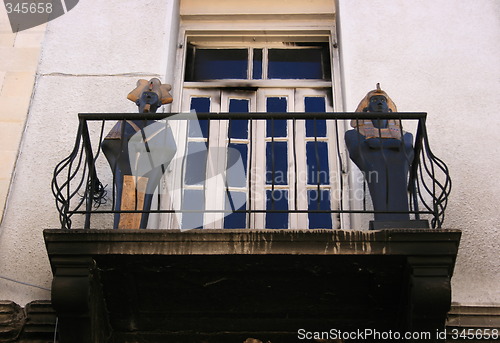 Image of Pharaohs on the balcony