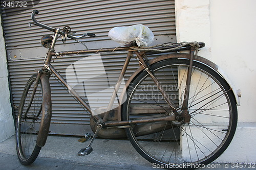 Image of Old bicycle