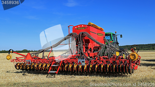 Image of Vaderstad Spirit 600C Seed Drill and John Deere 7340 Tractor
