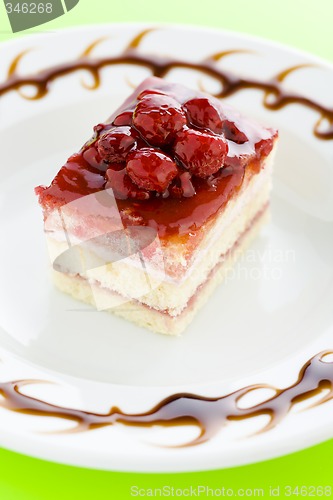 Image of raspberry cake