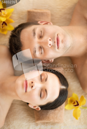 Image of couple in spa