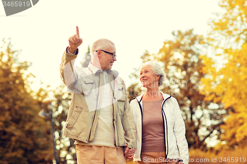 Image of senior couple in park