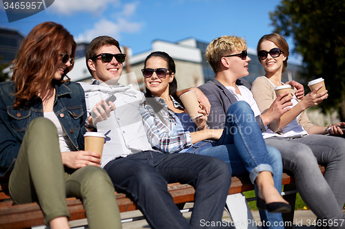 Image of group of students or teenagers drinking coffee