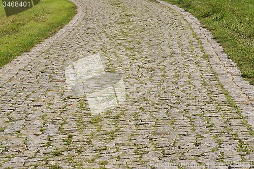 Image of to tread a path