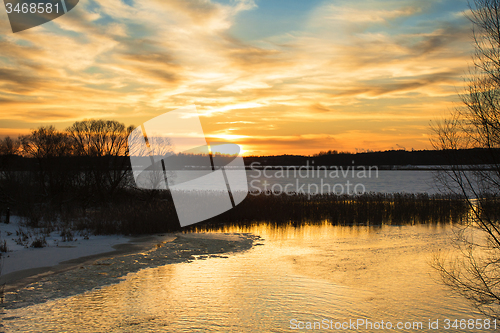 Image of sunset over the lake  