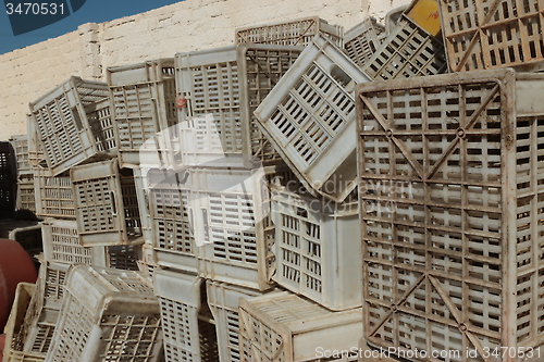 Image of Old empty plastic crates_5754