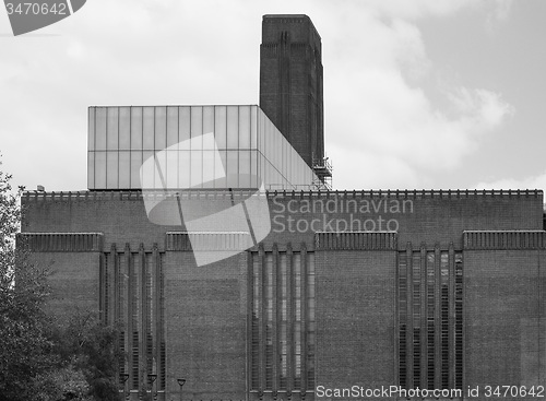 Image of Black and white Tate Modern in London