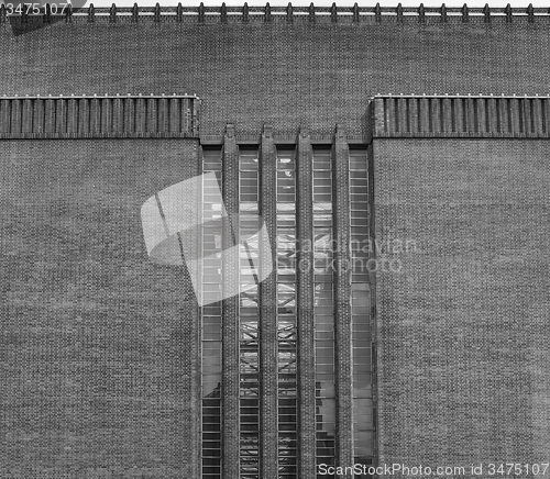 Image of Black and white Tate Modern in London